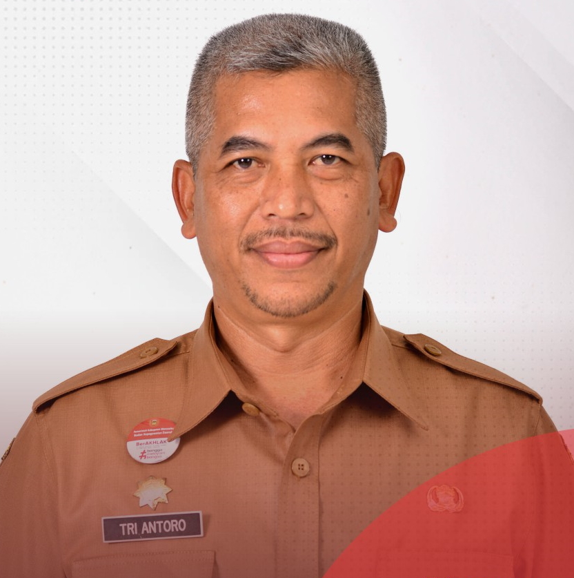 Drs. TRI ANTORO, M.Si.